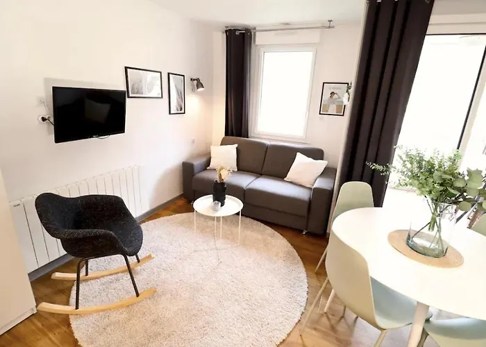 Appartement Le Gardien Du Phare : 4 Pers, Balcon Et Parking ! Le Touquet-Paris-Plage